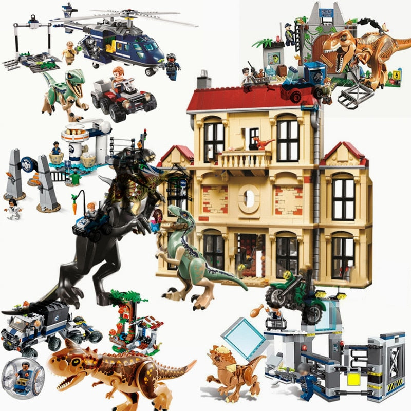 Jurassic World Tyrannosaurus Rex T. Rex Transport Triceratops Building Blocks