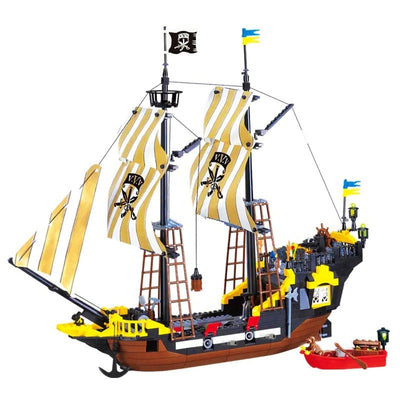 Big Black Pearl Pirate Ship Building Block Military Pirates Royal Guards Battle Castle Boat